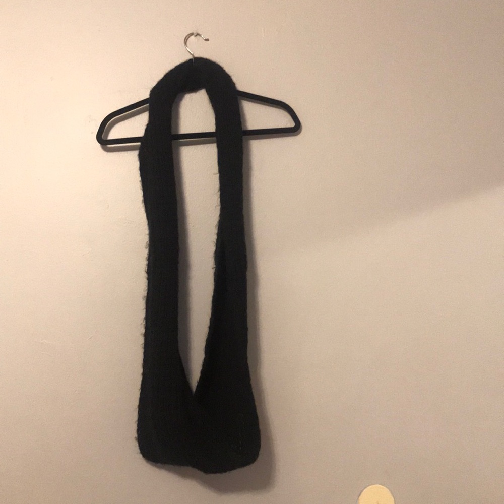 ✨💖8 for $20 💖 black scarf
